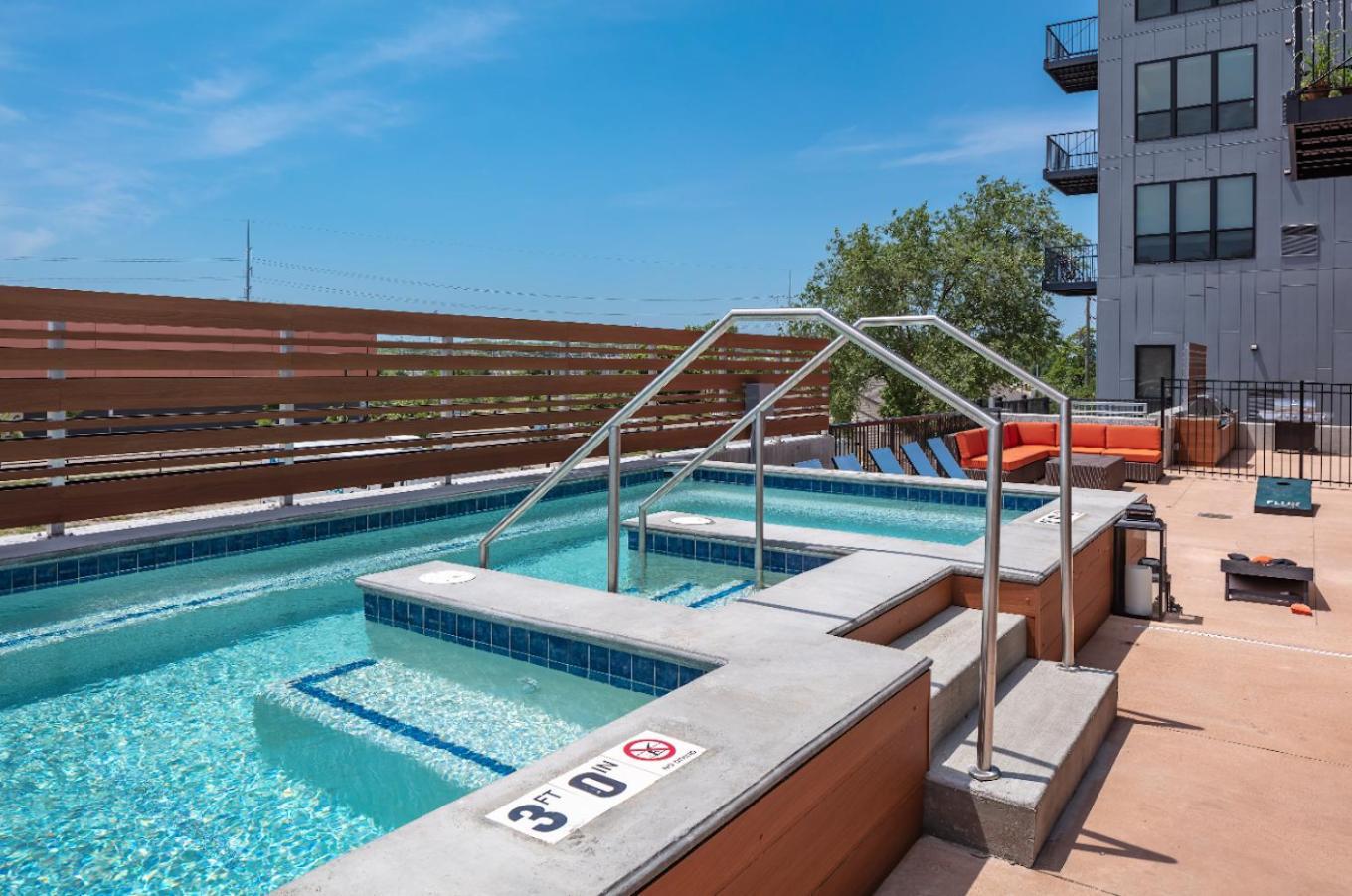 Ferienwohnung Large Downtown 2Br -Hot Tub-Downtown! Des Moines Exterior foto